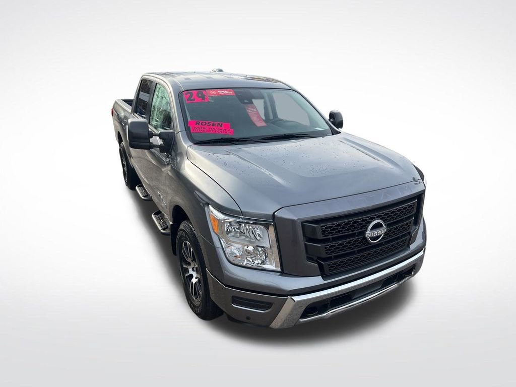 Certified 2024 Nissan Titan SV w/ SV Convenience Package image 37