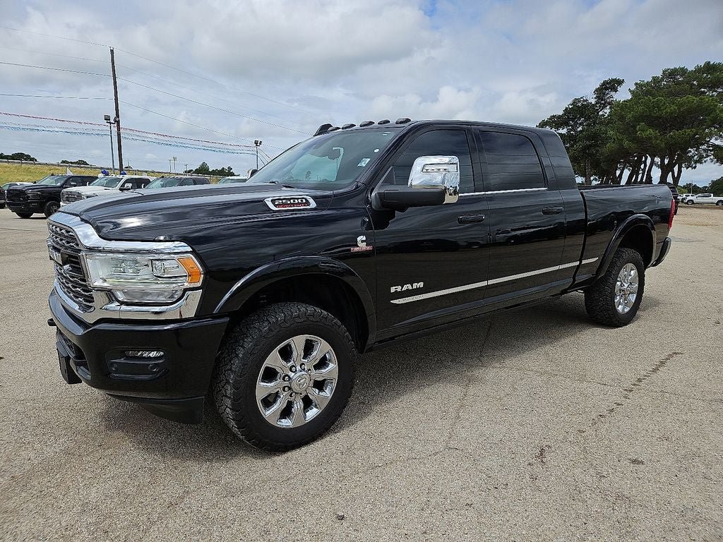 Used 2023 RAM 2500 Limited AWD/4WD image 2