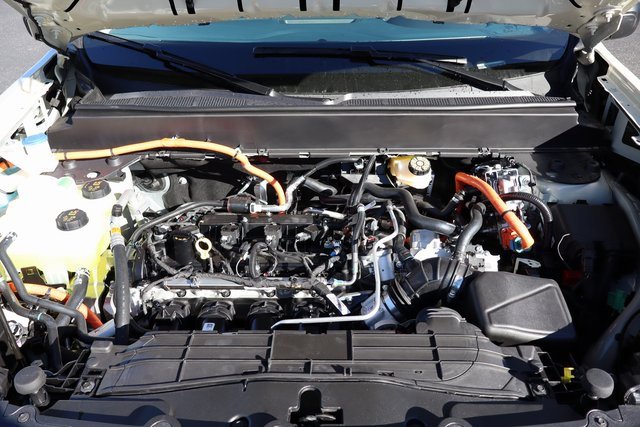 New 2025 Ford Maverick XL w/ Equipment Group 101A image 32