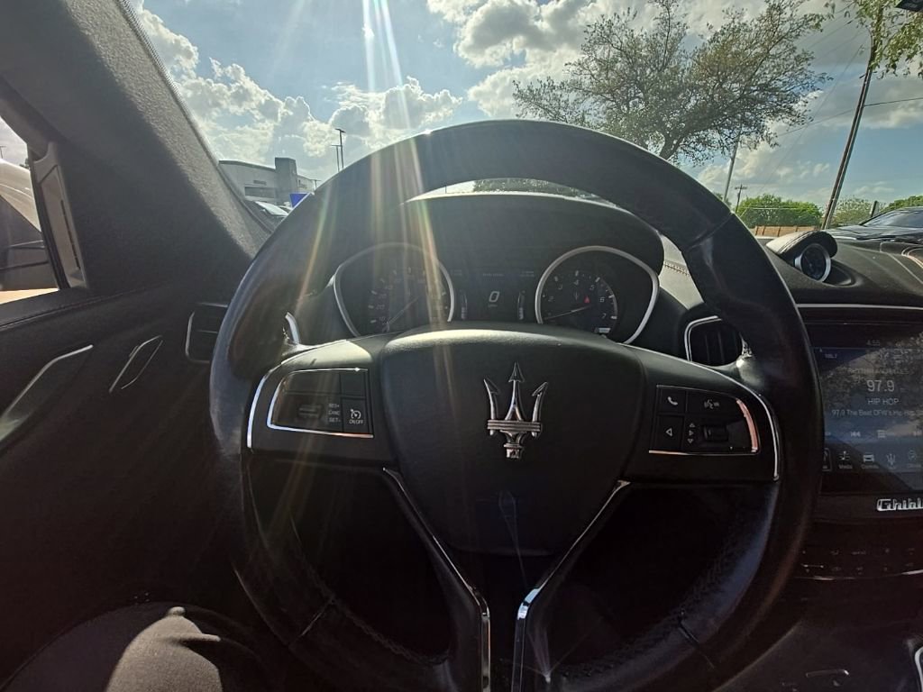 Used 2018 Maserati Ghibli S image 16