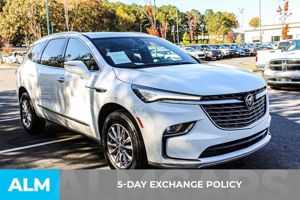 Used 2024 Buick Enclave Premium image 4