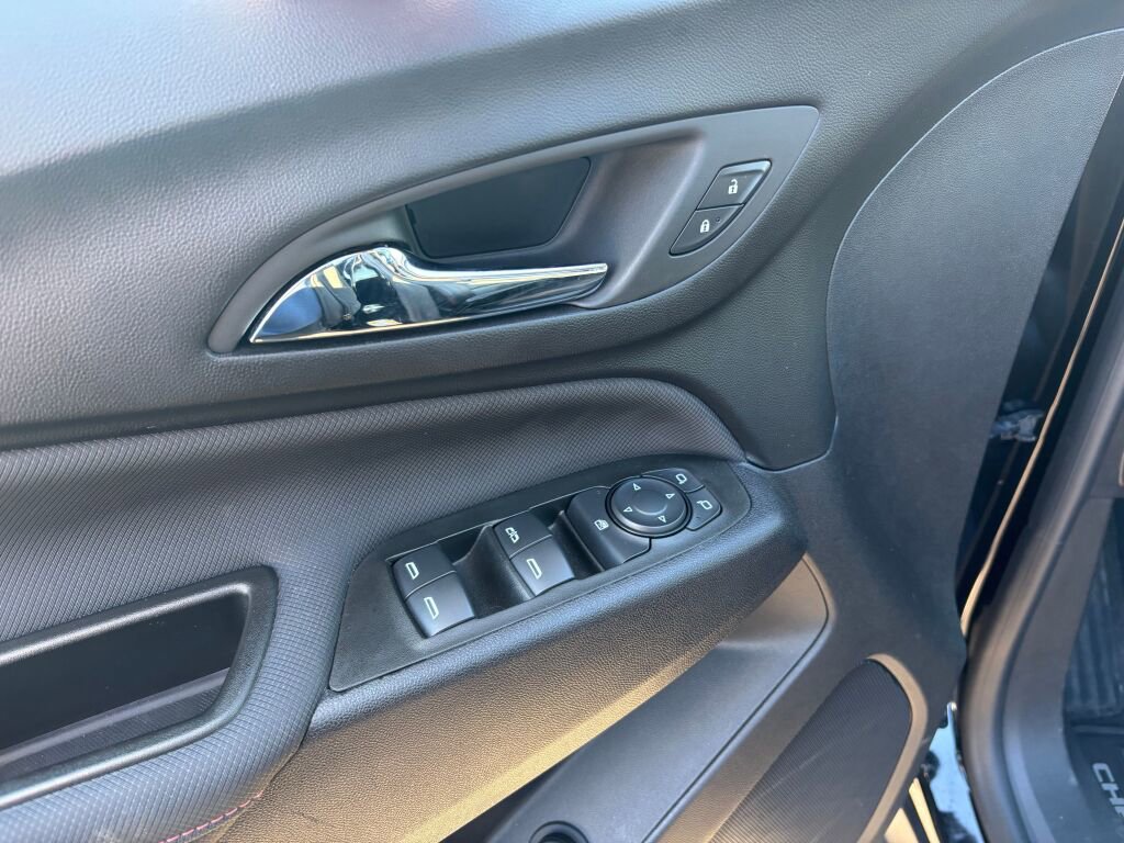 Used 2024 Chevrolet Equinox RS w/ RS Leather Package image 20