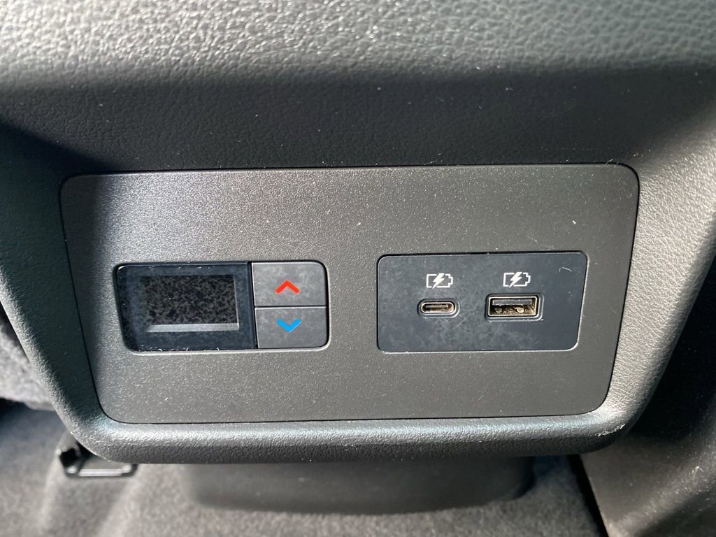 Used 2023 Nissan Rogue SL w/ SL Premium Package image 22