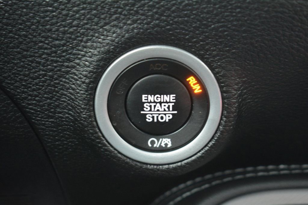 Used 2023 Dodge Challenger SXT w/ Cold Weather Group image 13