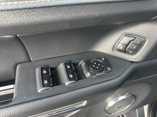 Used 2024 Ford Expedition XLT image 10