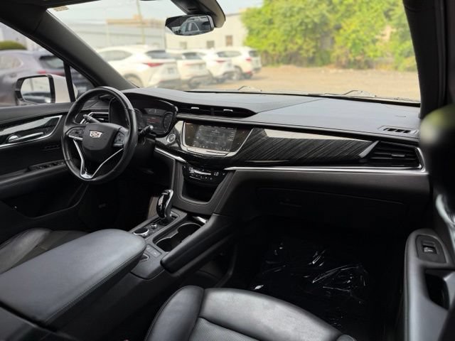 Used 2022 Cadillac XT6 Premium Luxury AWD/4WD image 19