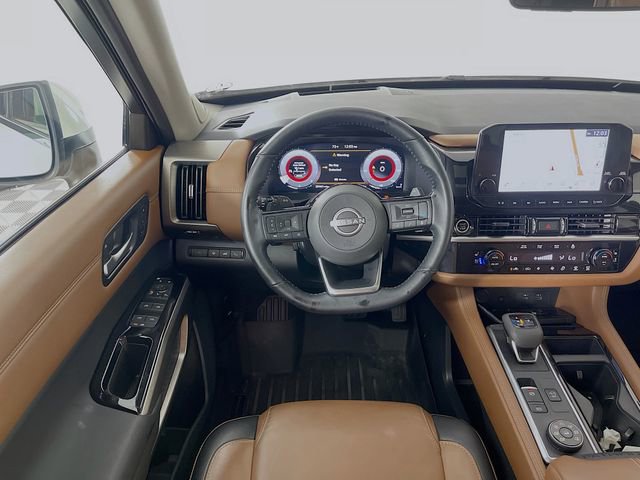 Used 2023 Nissan Pathfinder Platinum w/ Lighting Package (N93) AWD/4WD image 25