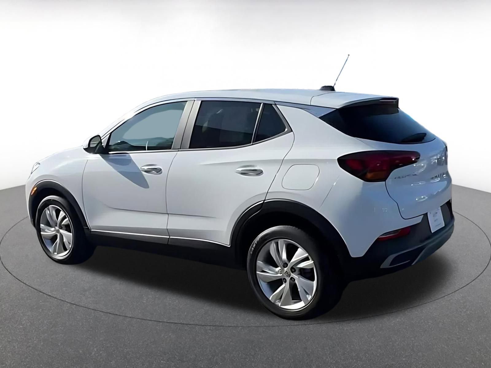 Used 2025 Buick Encore GX Preferred image 10