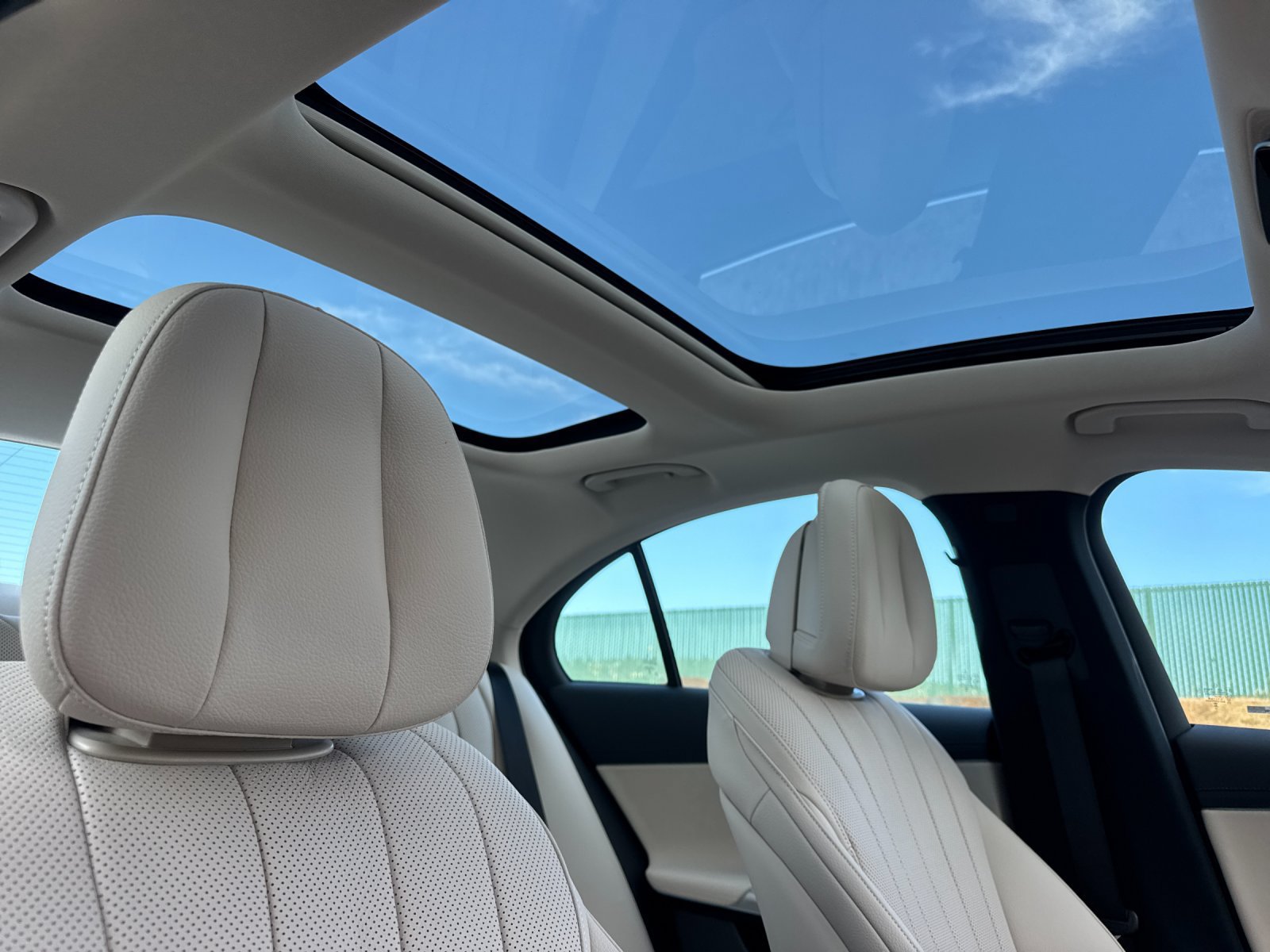 New 2027 Mercedes-Benz E 350 4MATIC Sedan image 15
