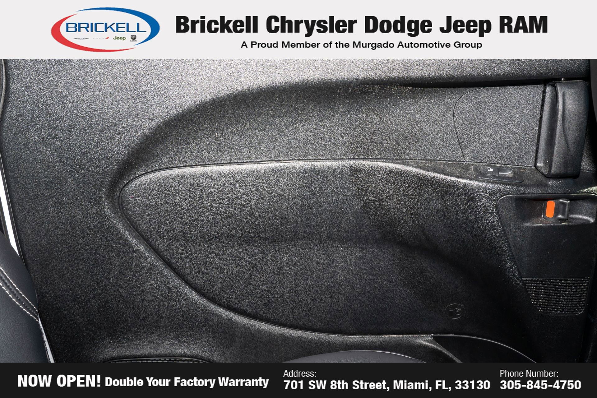 Used 2024 Chrysler Pacifica Limited FWD image 12