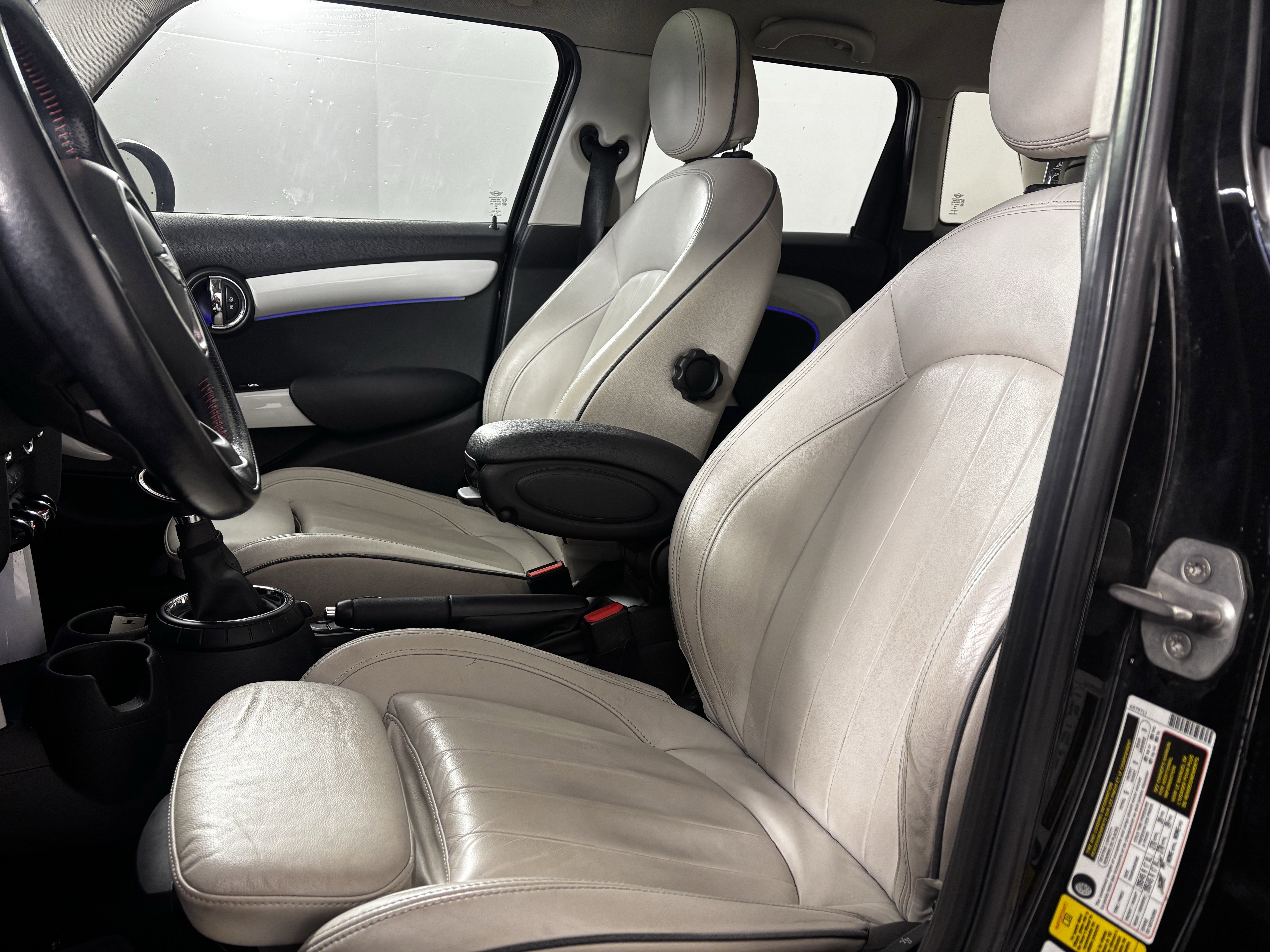 Used 2016 MINI Cooper S image 5