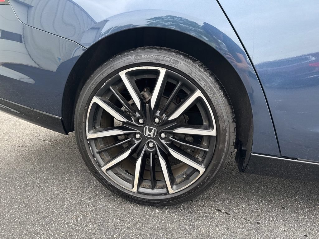 Used 2023 Honda Accord Touring image 7