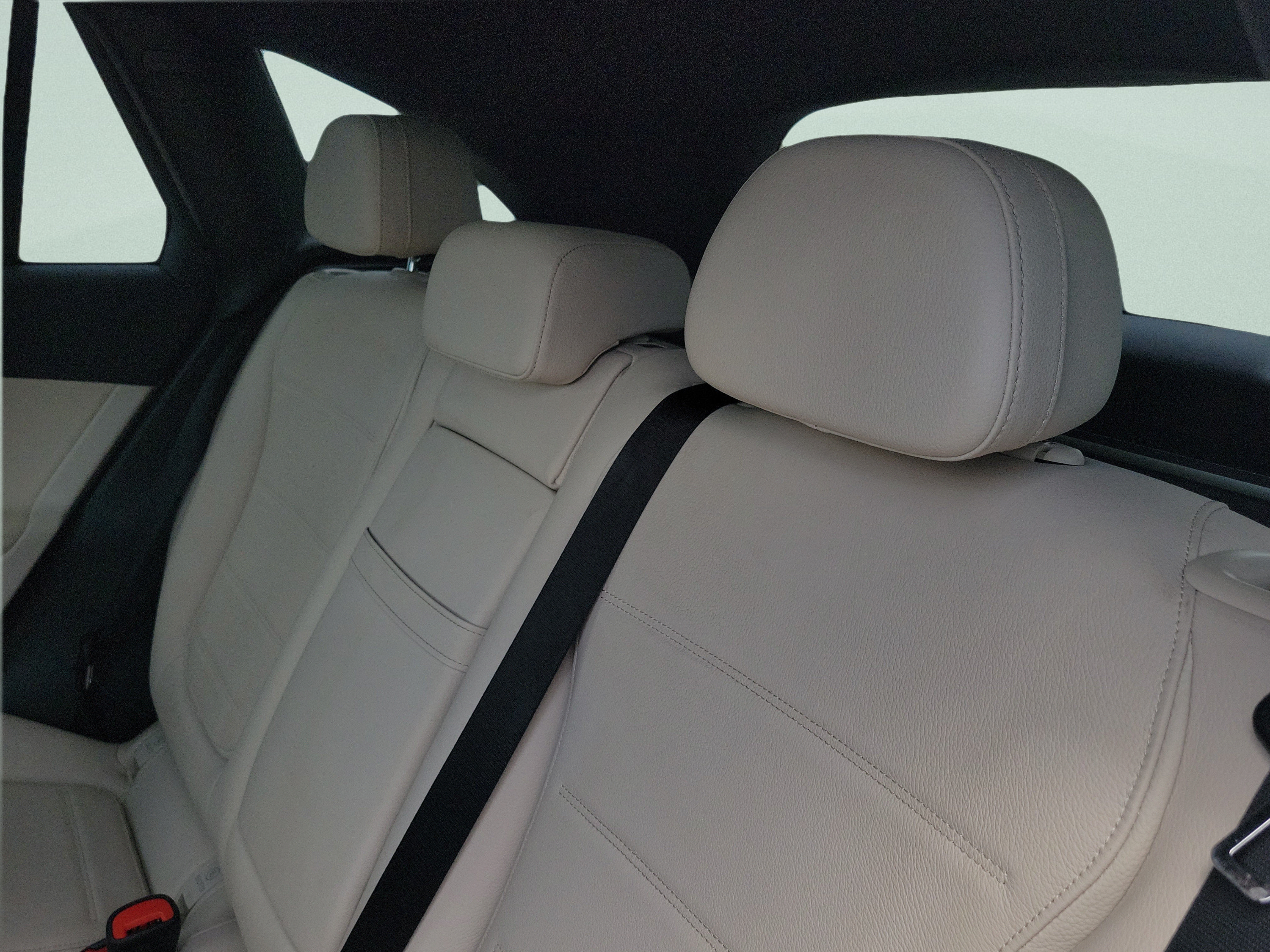 Certified 2024 Mercedes-Benz GLC 300 4MATIC image 9