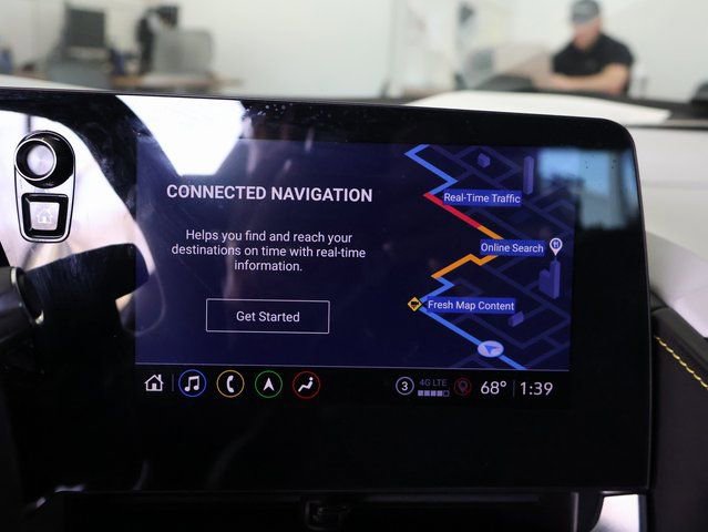 Used 2021 Chevrolet Corvette Stingray Premium Cpe w/ Z51 Performance Package image 19