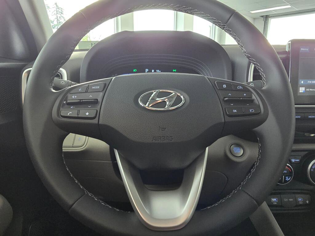 New 2026 Hyundai Venue SEL image 22