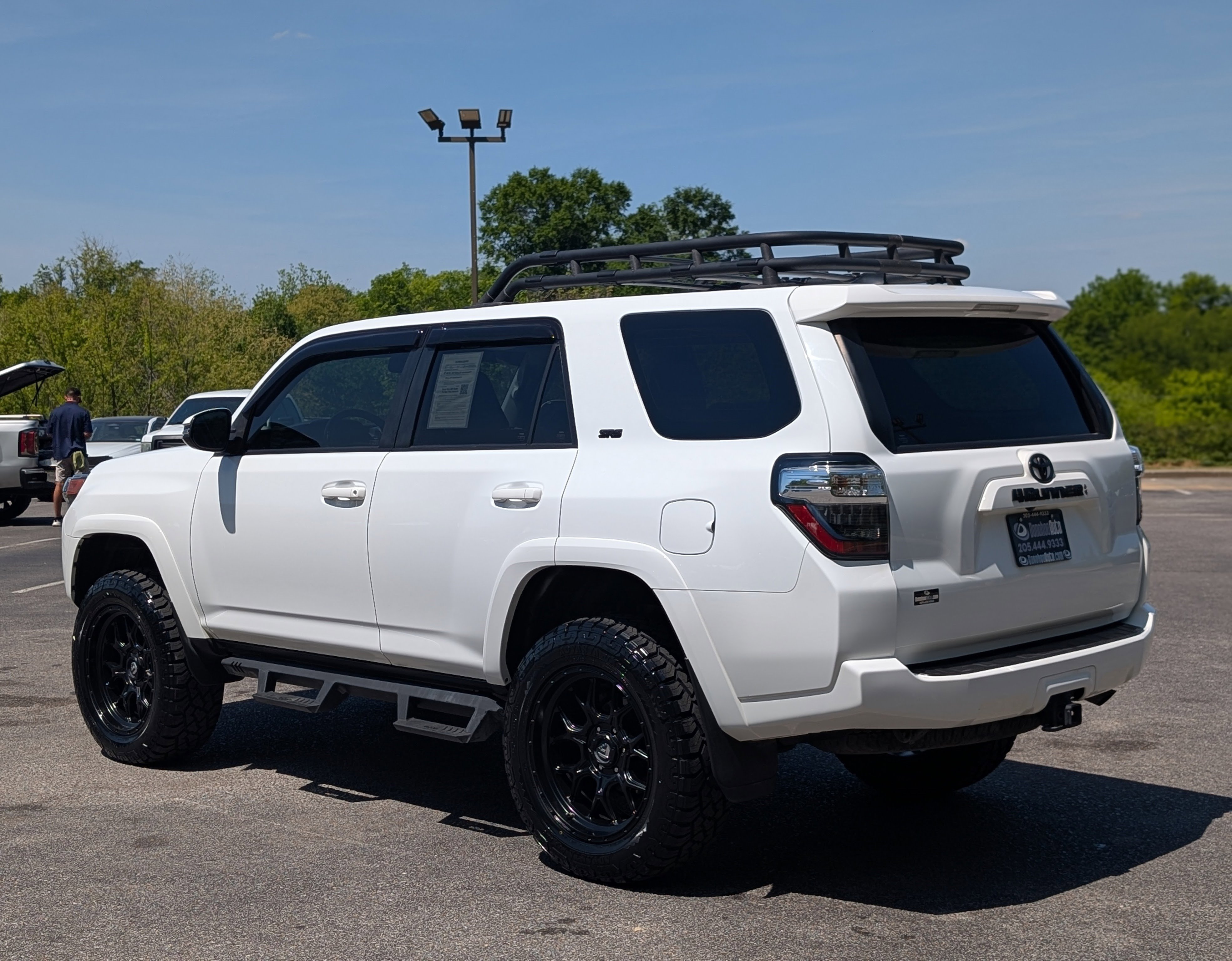 Used 2020 Toyota 4Runner SR5 Premium w/ Moonroof Package image 7