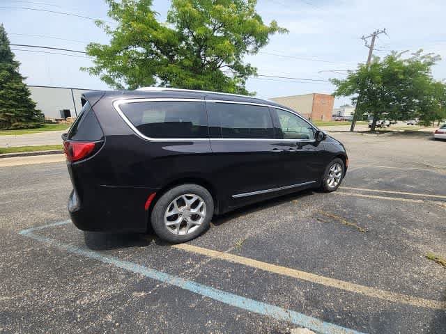 Certified 2019 Chrysler Pacifica Limited w/ Advanced Safetytec Group FWD image 13