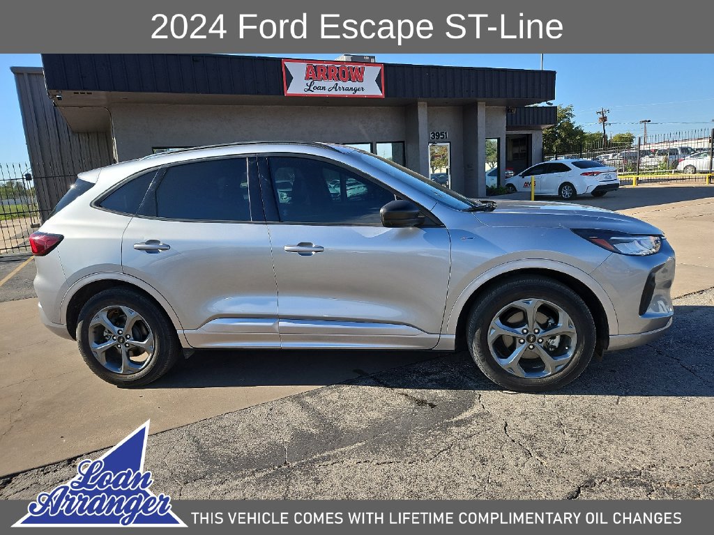 Used 2024 Ford Escape ST-Line w/ Tech Pack #1 FWD image 14