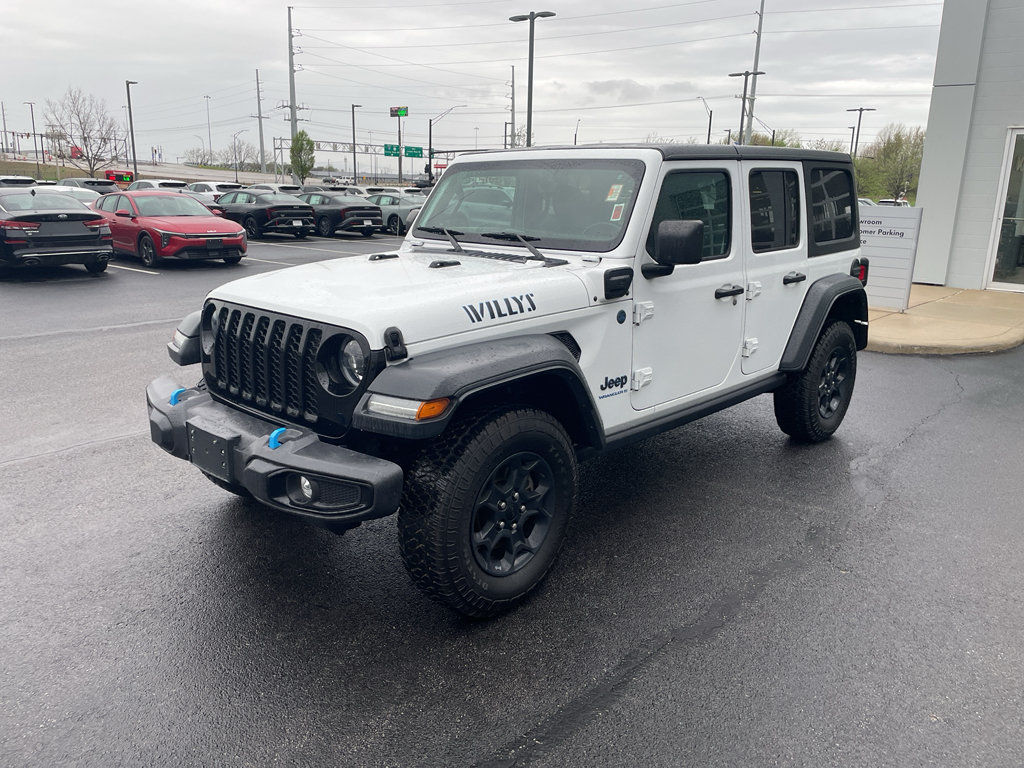 Used 2023 Jeep Wrangler Unlimited w/ Cold Weather Group AWD/4WD image 2