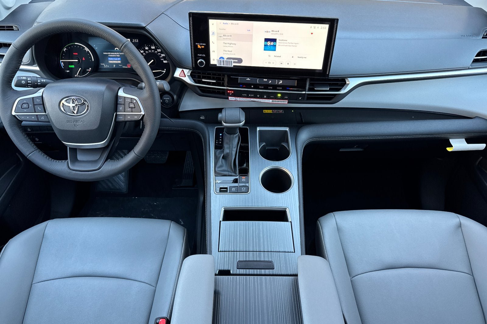 New 2026 Toyota Sienna XLE FWD image 10