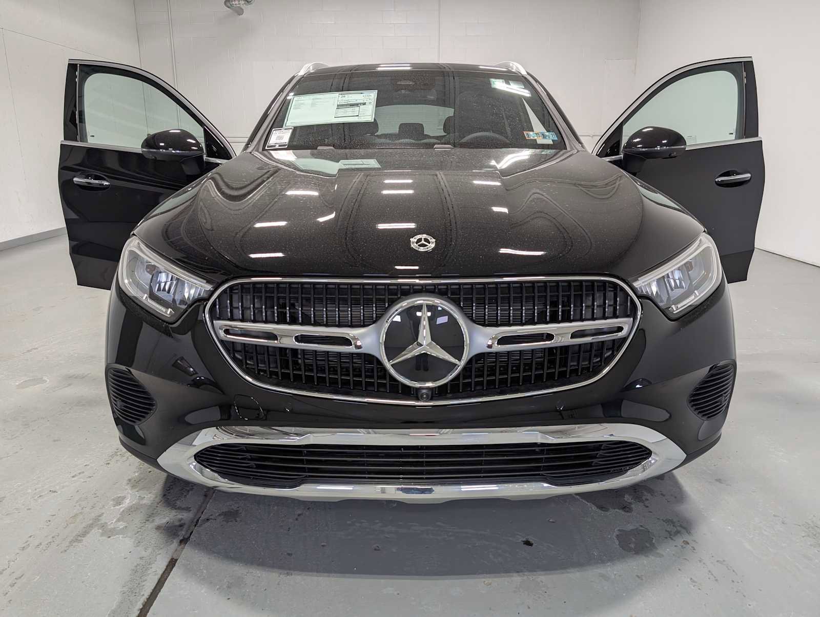 New 2026 Mercedes-Benz GLC 300 4MATIC image 11