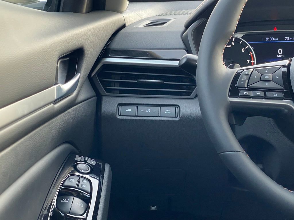 New 2025 Nissan Altima 2.5 SR w/ SR Premium Package image 24