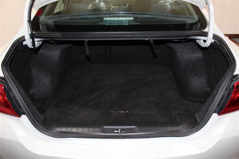 Used 2016 Nissan Altima 2.5 SR image 30