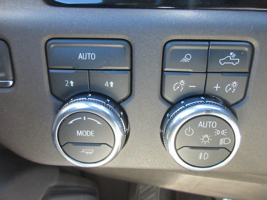 New 2026 GMC Sierra 1500 SLT w/ SLT Premium Plus Package image 17