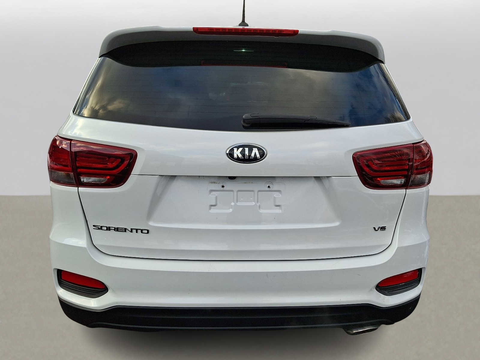 Used 2019 Kia Sorento LX image 5
