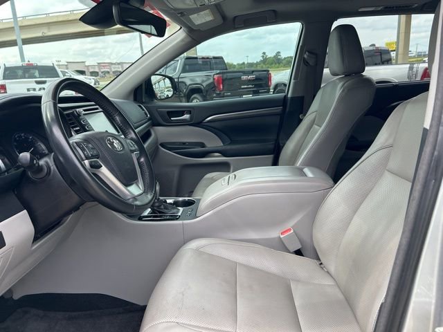 Used 2018 Toyota Highlander Limited FWD image 34