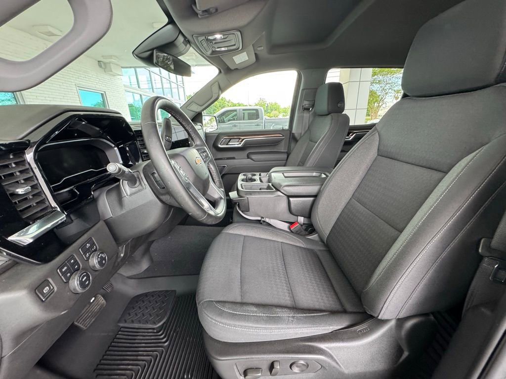 Used 2023 Chevrolet Silverado 1500 LT w/ Z71 Off-Road Package image 12
