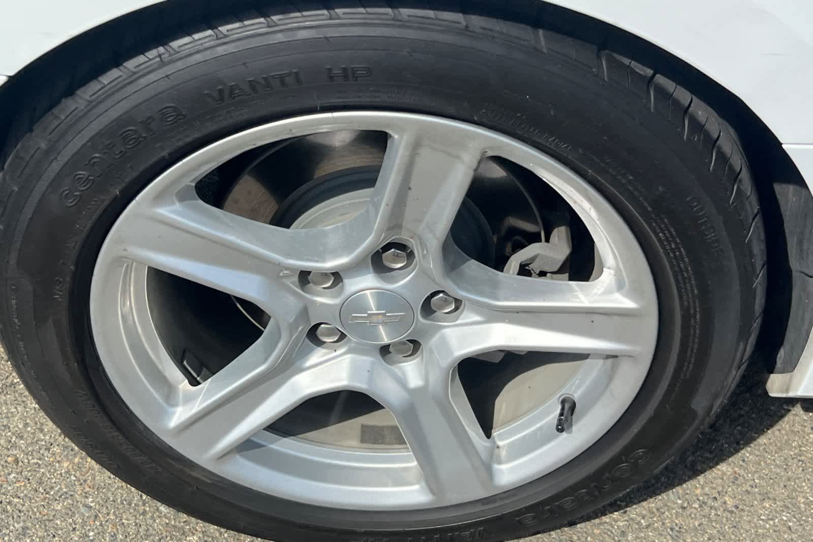 Used 2022 Chevrolet Camaro LT image 17