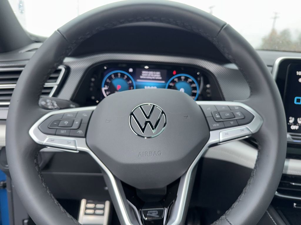 New 2025 Volkswagen Atlas Cross Sport SEL Premium R-Line AWD/4WD image 19