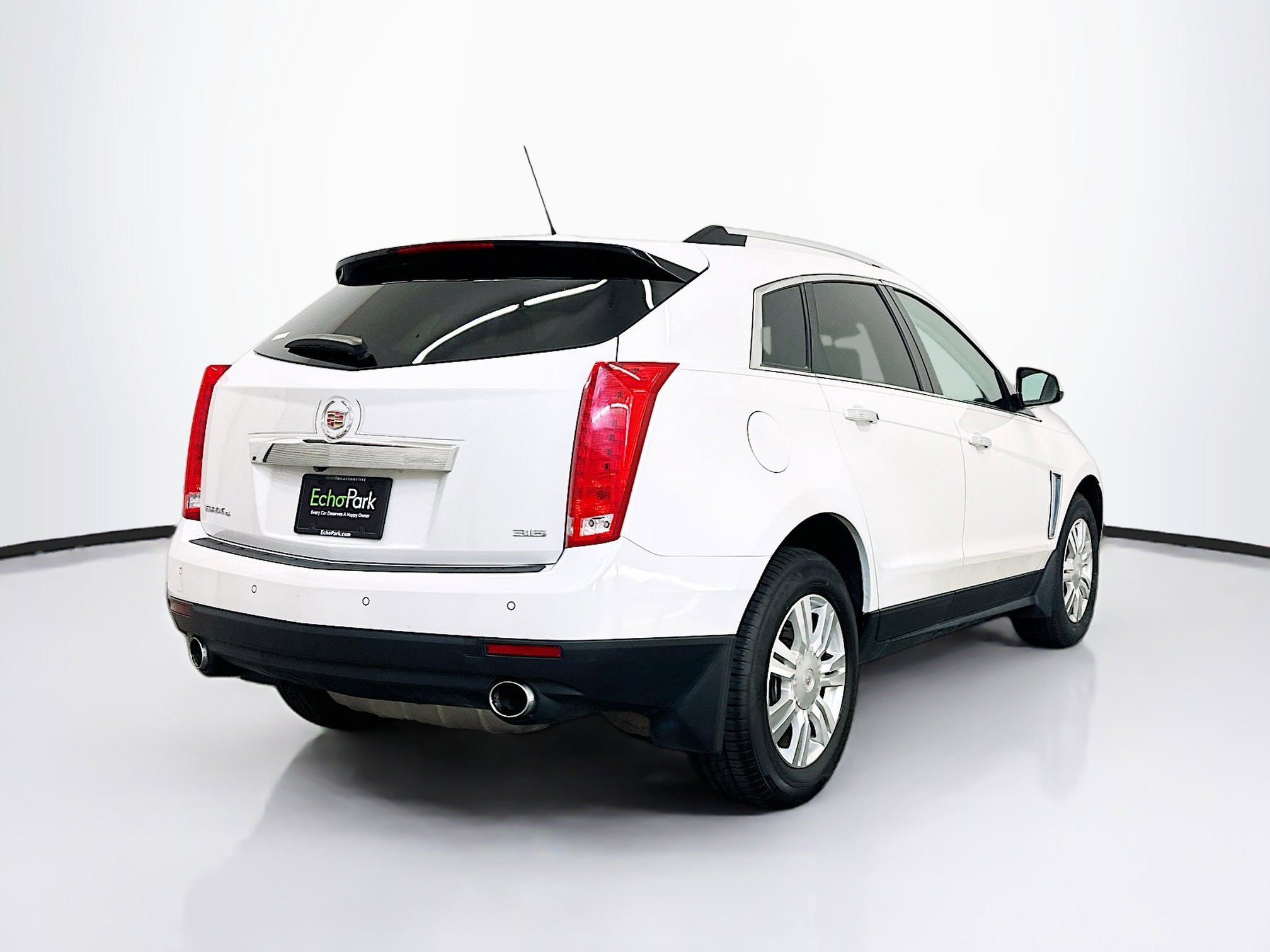 Used 2015 Cadillac SRX Luxury w/ Driver Awareness Package image 9