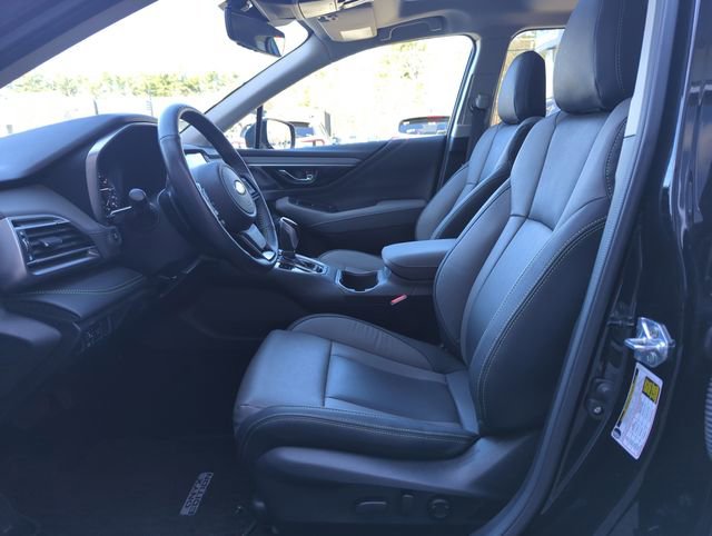 Used 2025 Subaru Outback Onyx Edition image 11