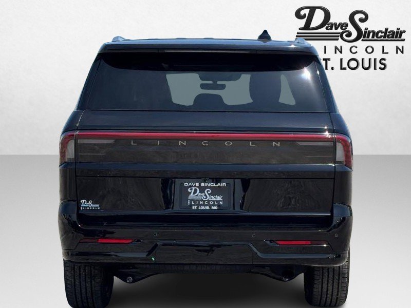 New 2026 Lincoln Navigator Black Label AWD/4WD image 4