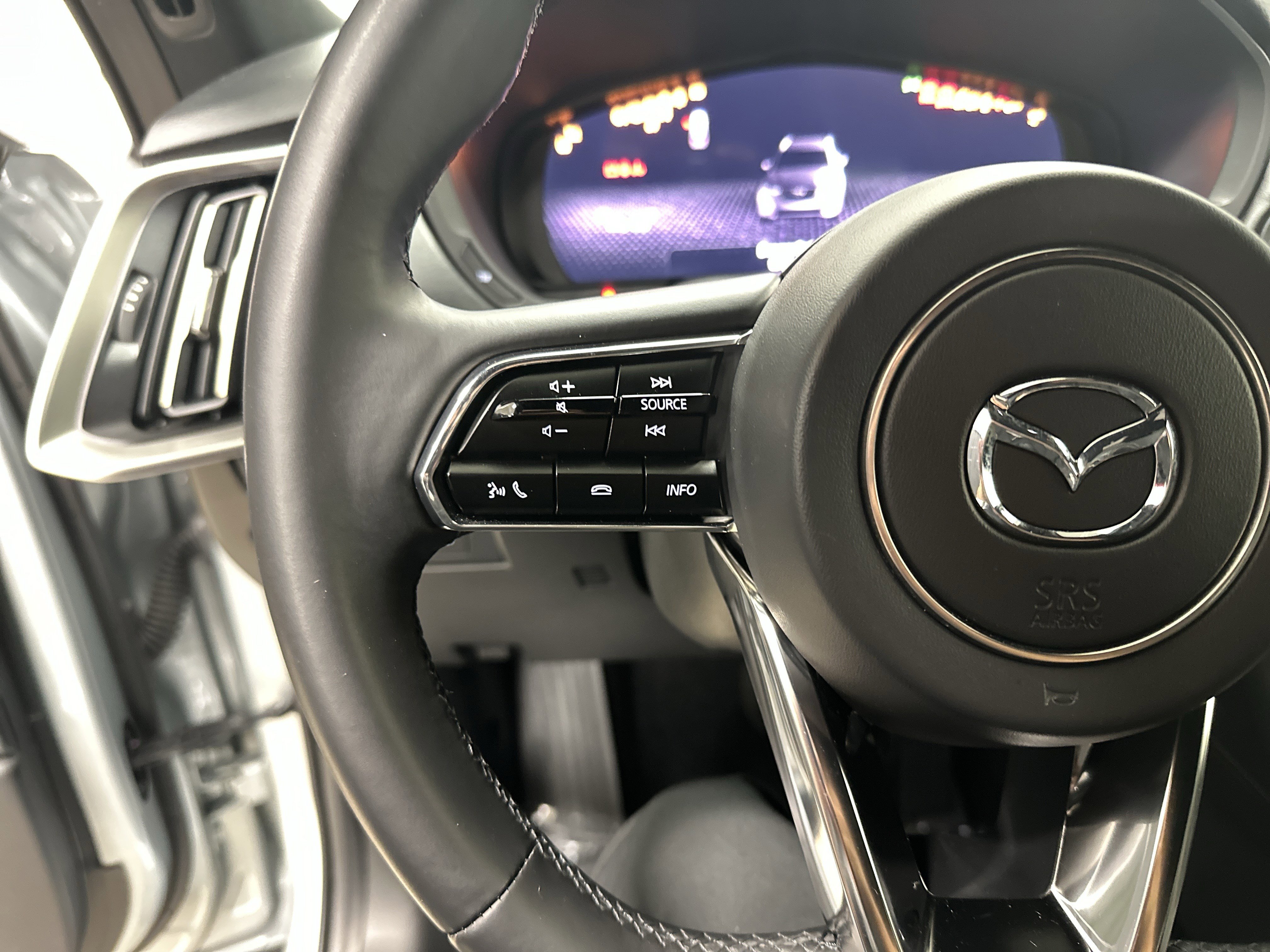 Used 2024 MAZDA CX-90 3.3 Turbo w/ Premium Plus Pkg image 19