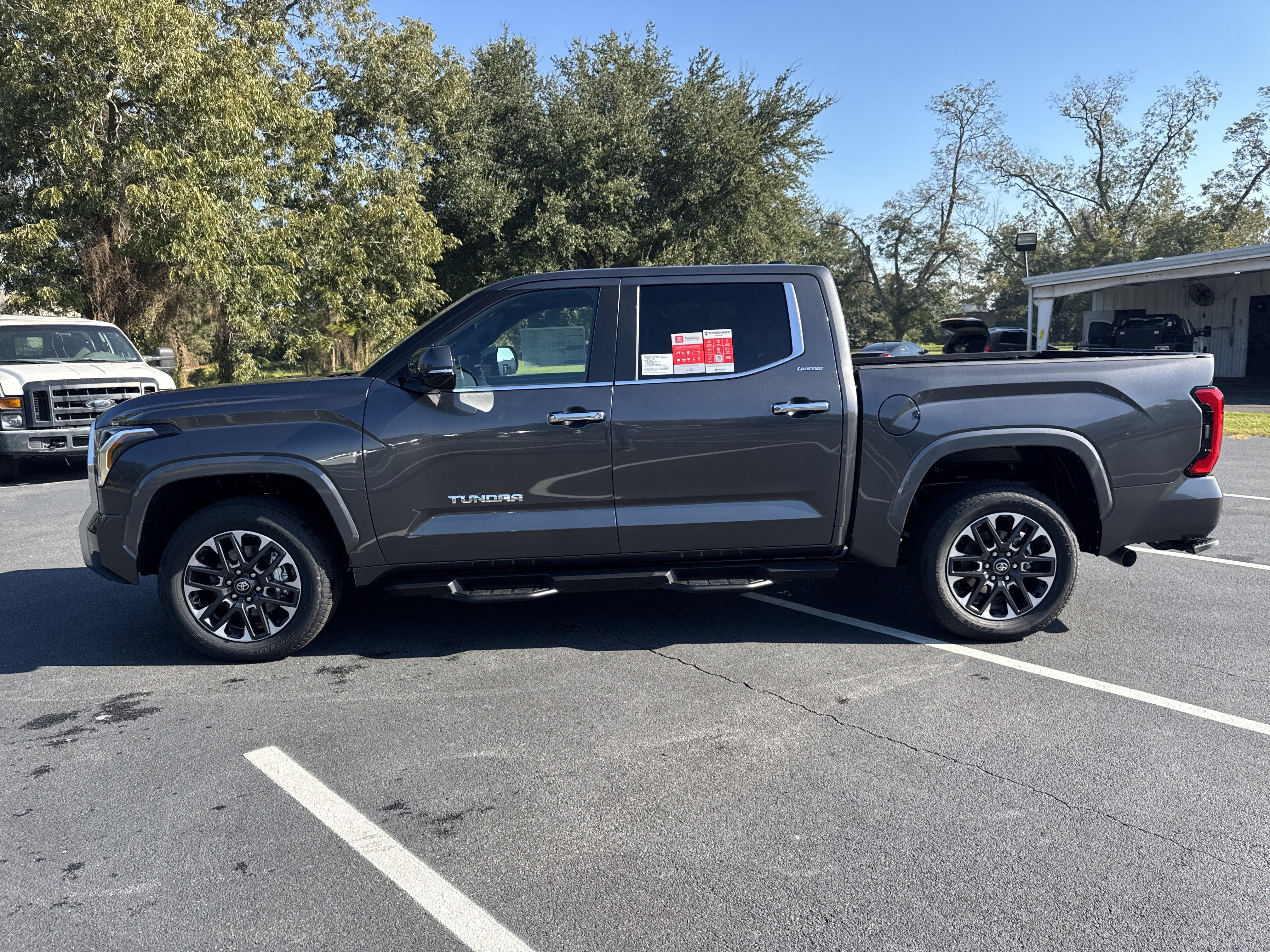 New 2026 Toyota Tundra Limited AWD/4WD image 8