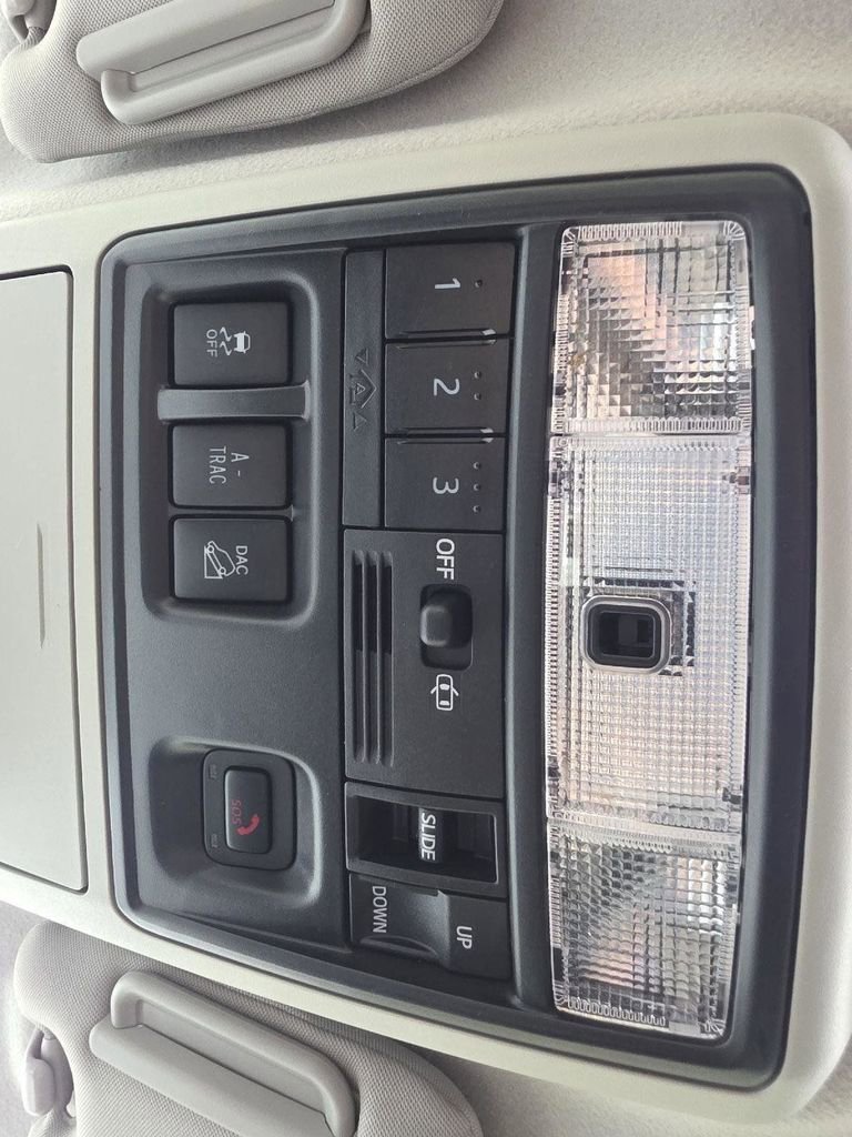 Used 2020 Toyota 4Runner Limited image 21