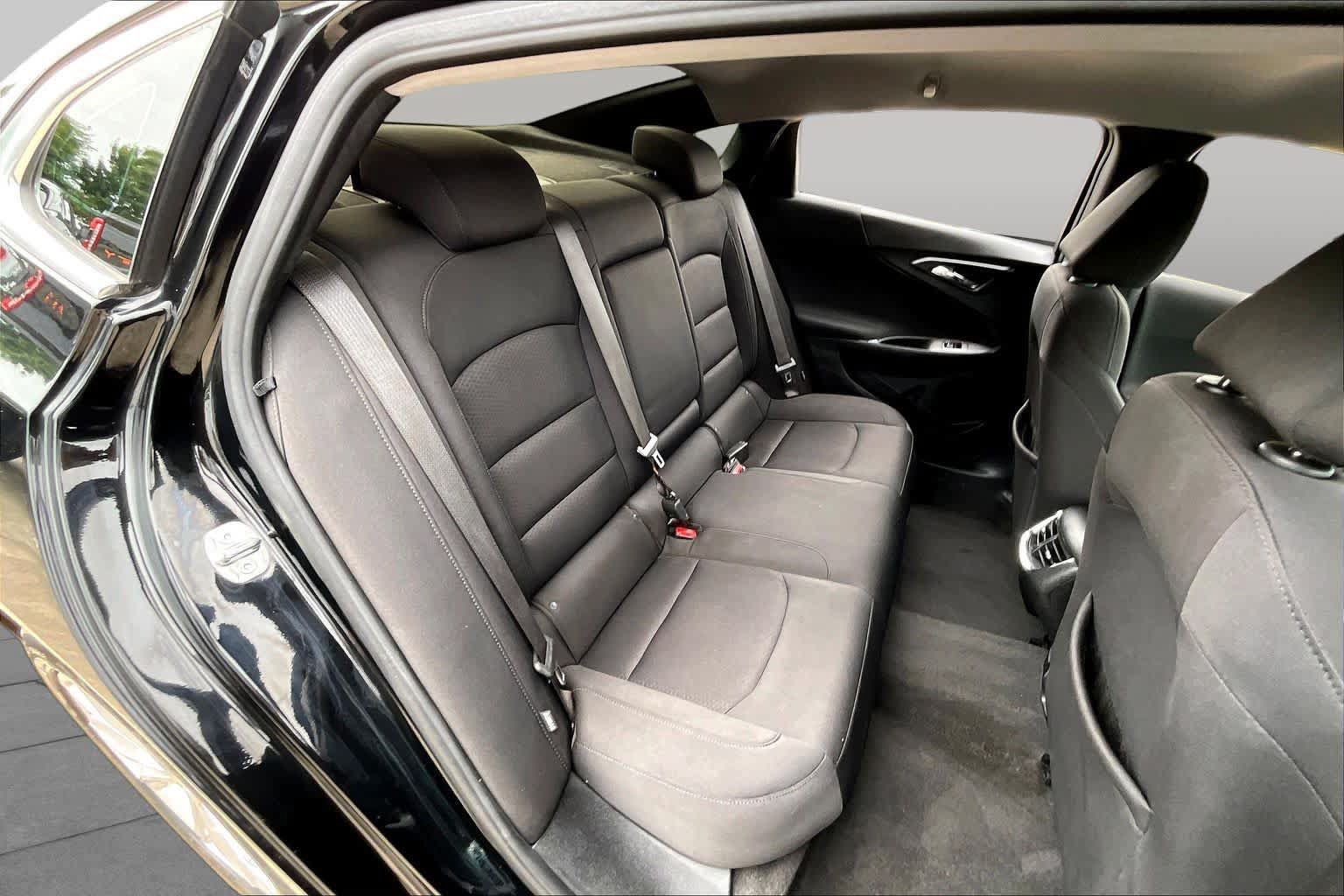 Used 2020 Chevrolet Malibu LT FWD image 20