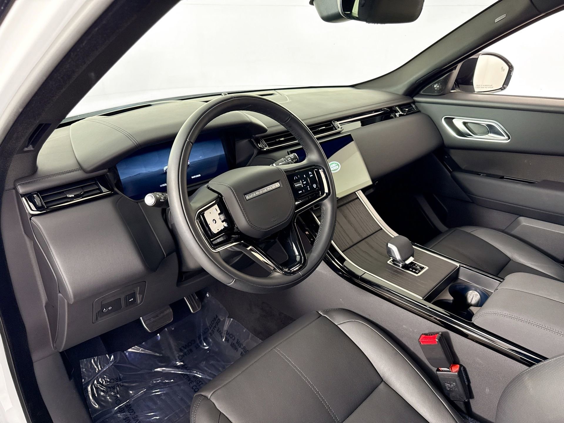 Used 2026 Land Rover Range Rover Velar Dynamic SE image 20