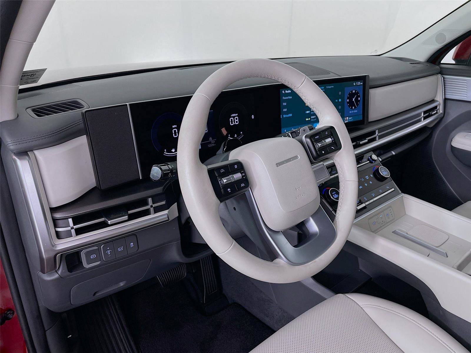 Certified 2025 Hyundai Santa Fe SEL FWD image 13