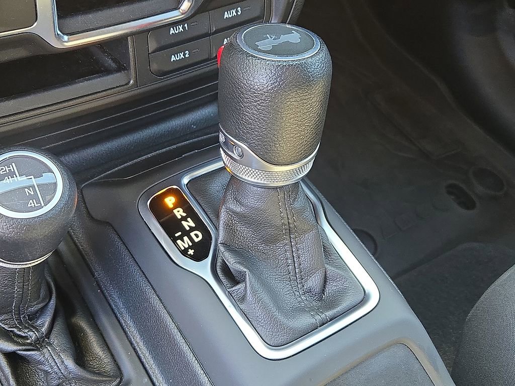 Used 2022 Jeep Wrangler Unlimited Sport image 14