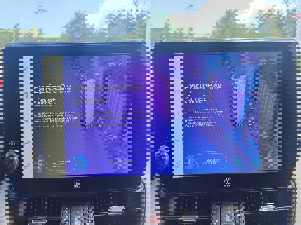 New 2025 Toyota RAV4 XLE Premium image 12