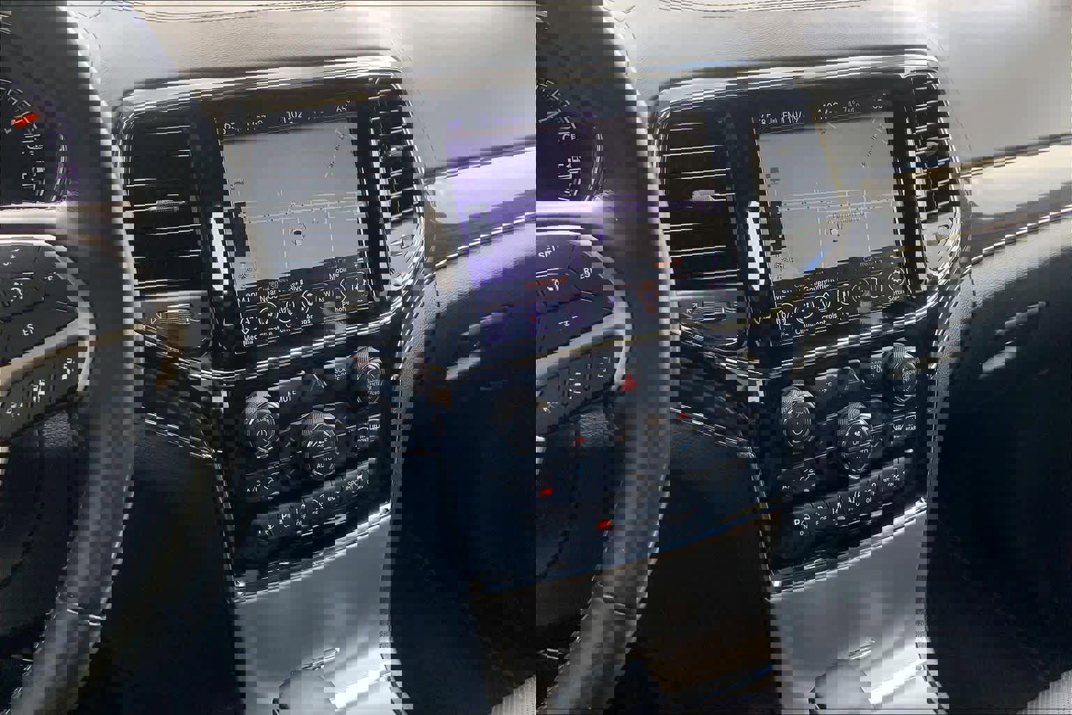 Used 2020 Jeep Grand Cherokee Overland image 6