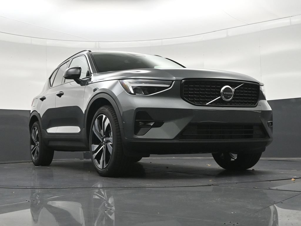 New 2026 Volvo XC40 B5 Plus AWD/4WD image 27