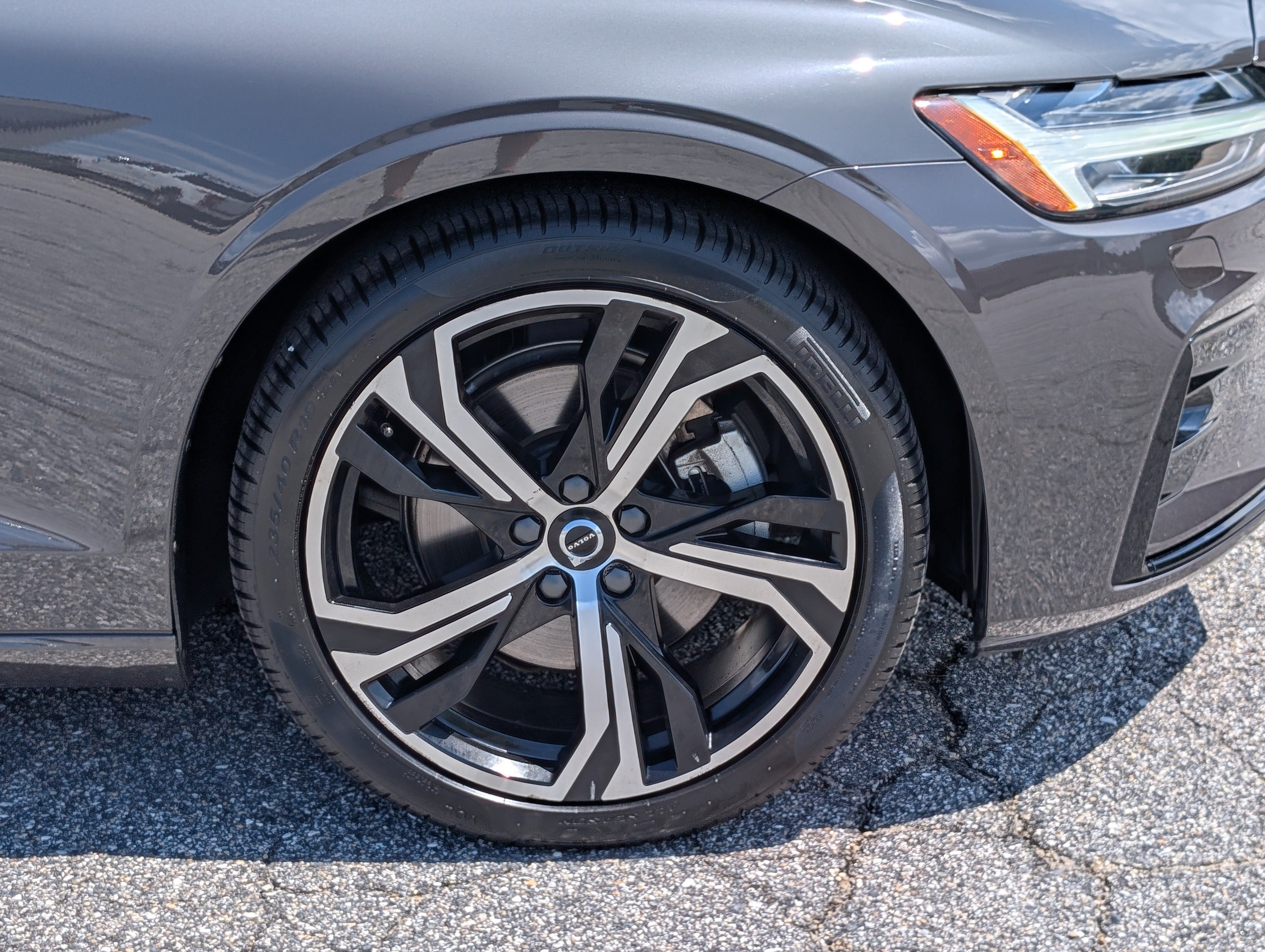 Used 2024 Volvo S60 B5 Core w/ Climate Package FWD image 10