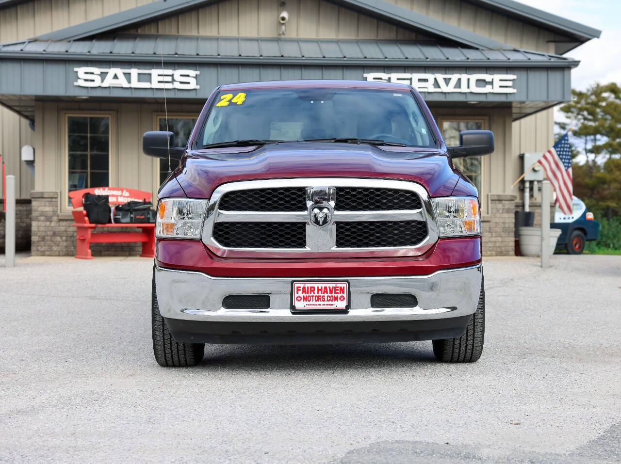 Used 2024 RAM 1500 Classic SLT AWD/4WD image 8