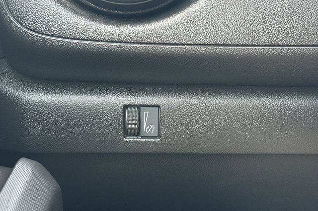 Used 2023 Chevrolet Colorado W/T image 33