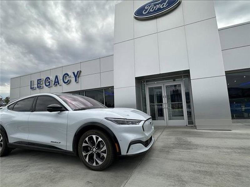 Used 2022 Ford Mustang Mach-E Premium image 1